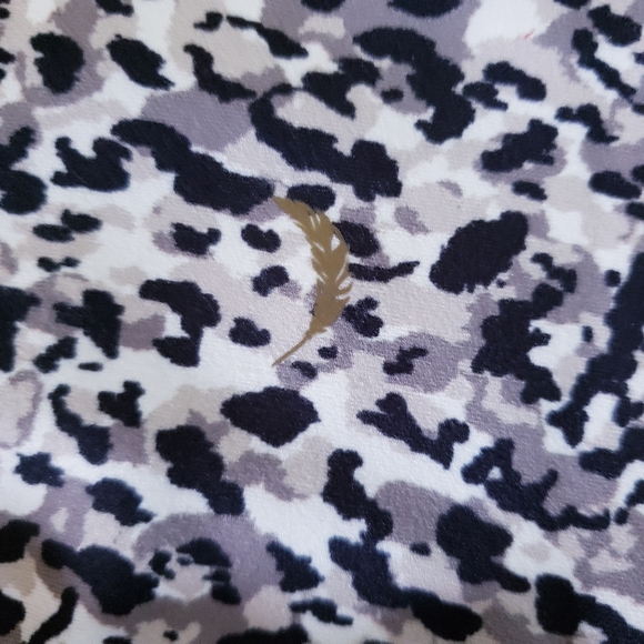 Jessica Simpson NWOT Black Animal Print Tummy-Control 7'' Bike Shorts - S - Picture 6 of 12